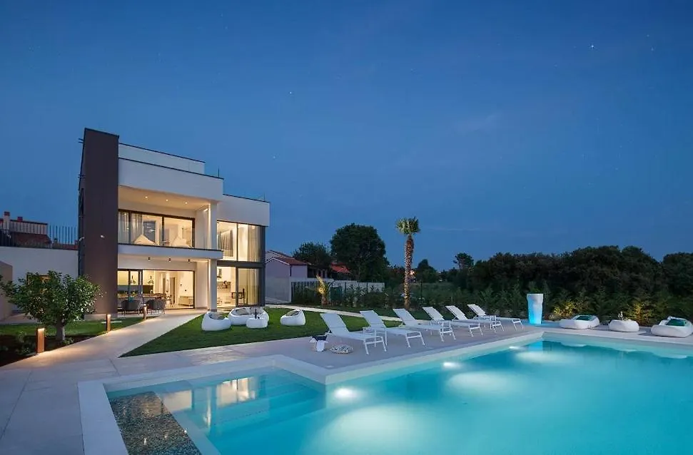 Holiday home Beautiful Villa ! 4 Bedrooms !!! Vintijan Croatia